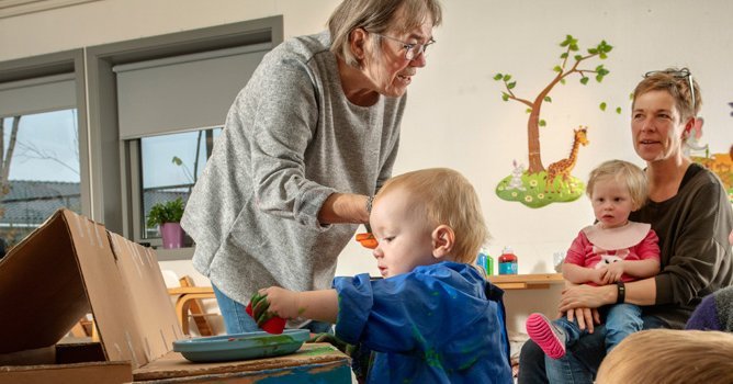 Dagtilbud I Omsorgskrise Hvordan L ser Vi Den 
